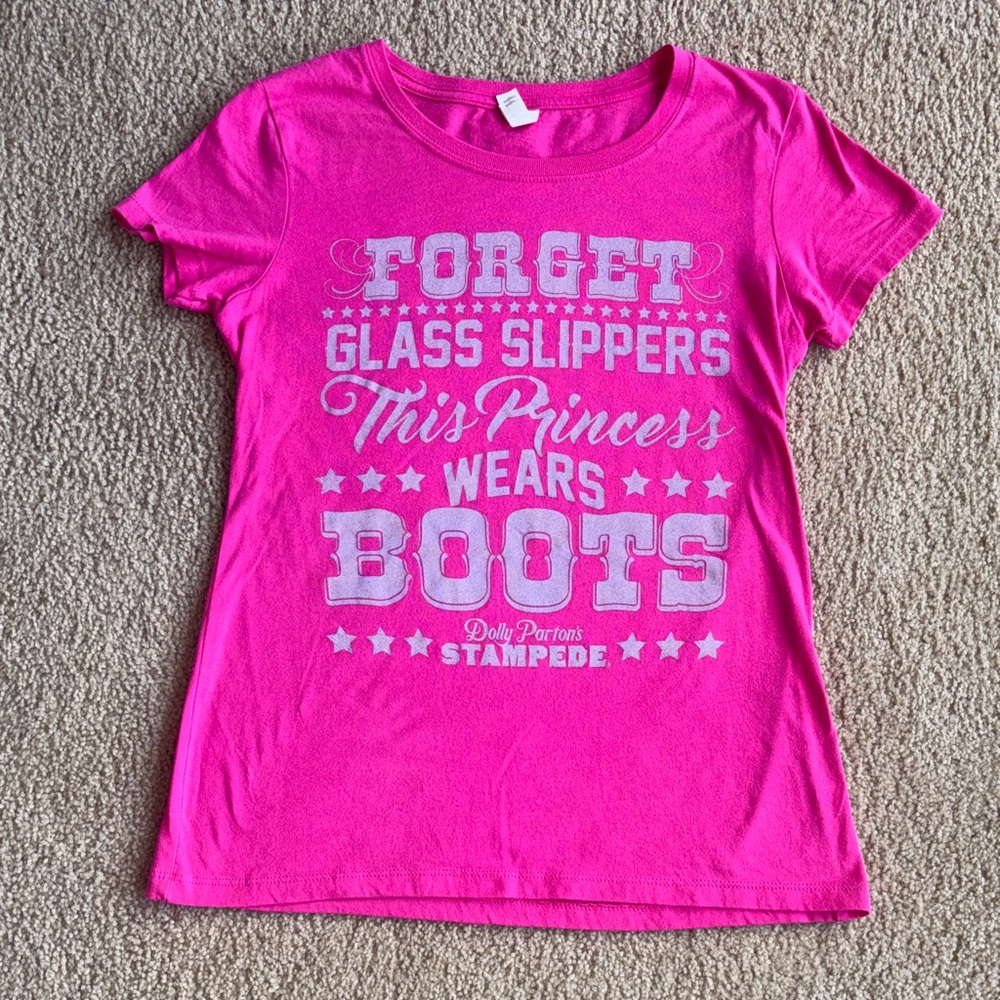 Girls' Hot Pink Graphic Tee - This Princess Wears Boots